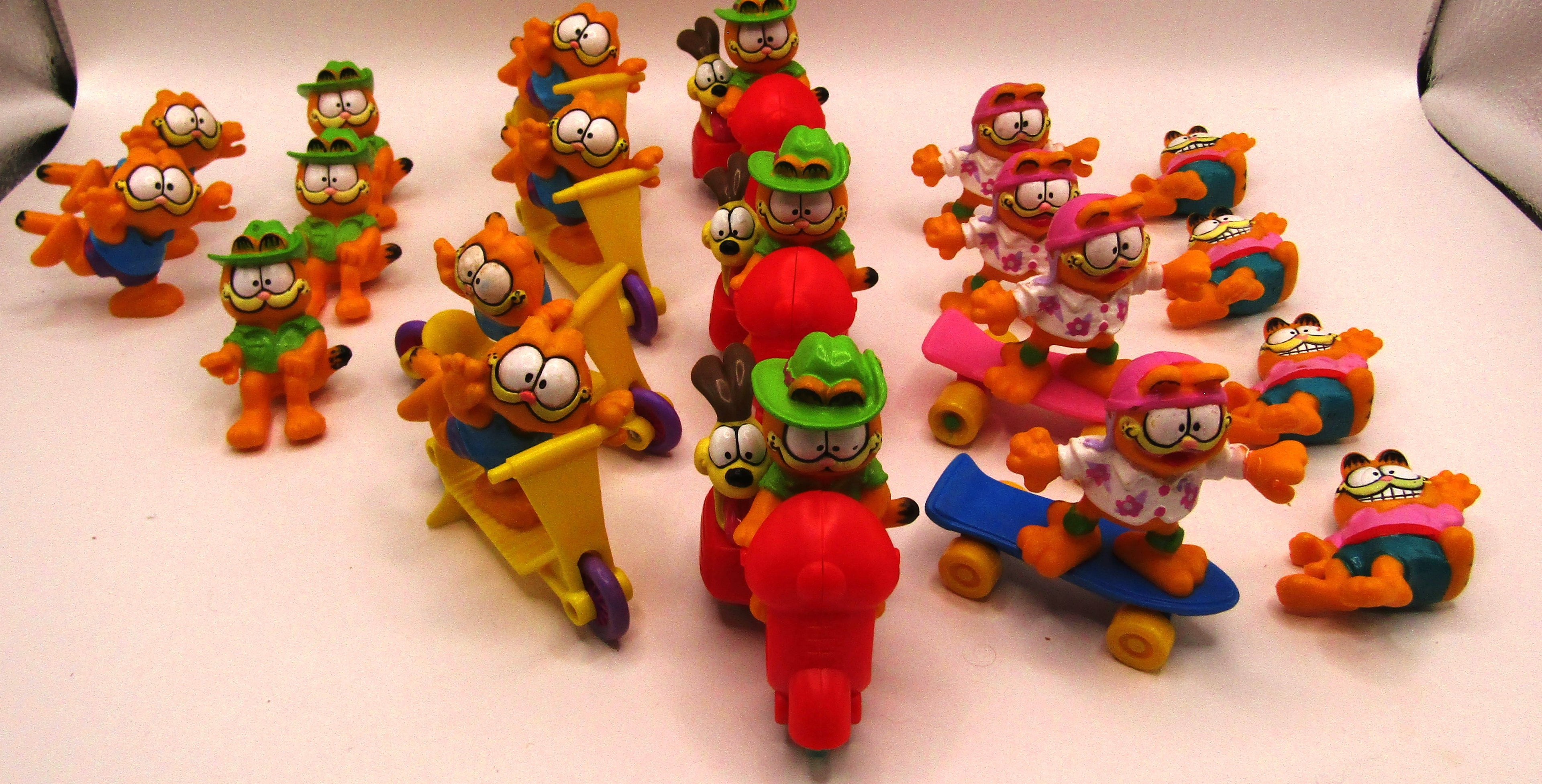 Garfield Figures