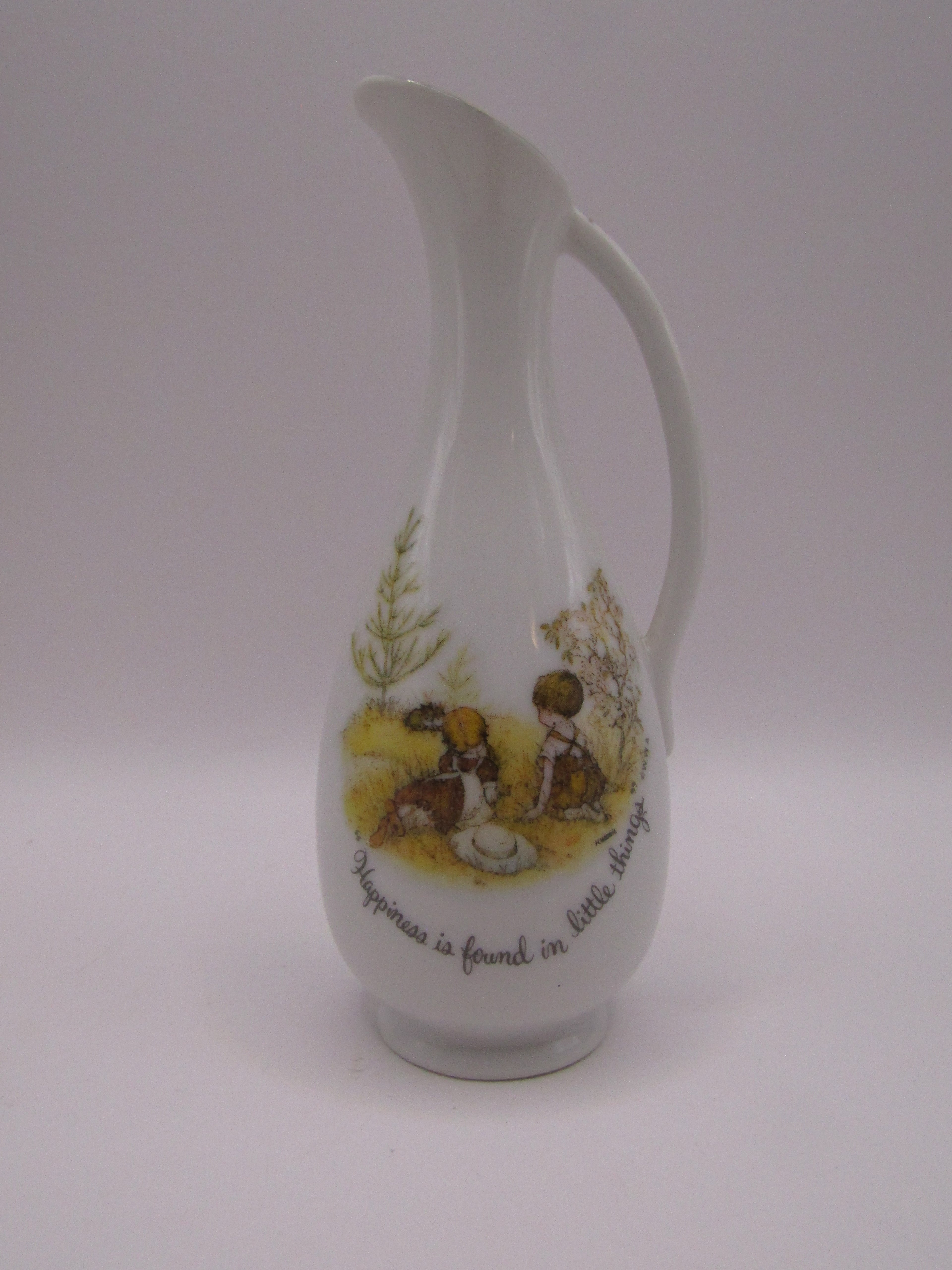 Holly Hobbie Glasswear