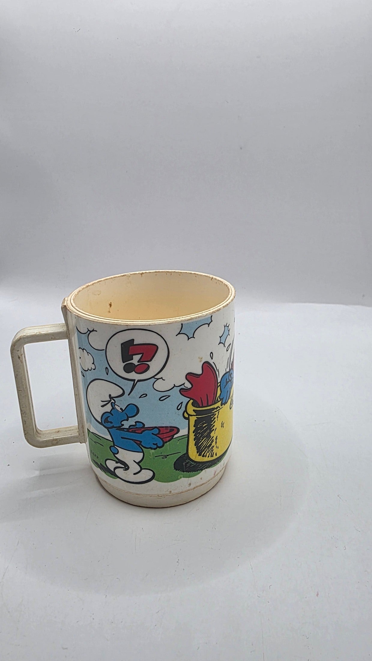 Plastic smurfs cup