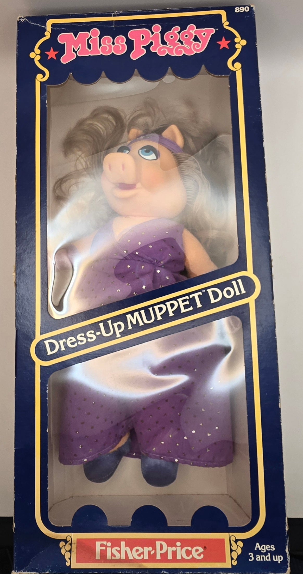 Dress Up Miss Piggy & 3 outfits
