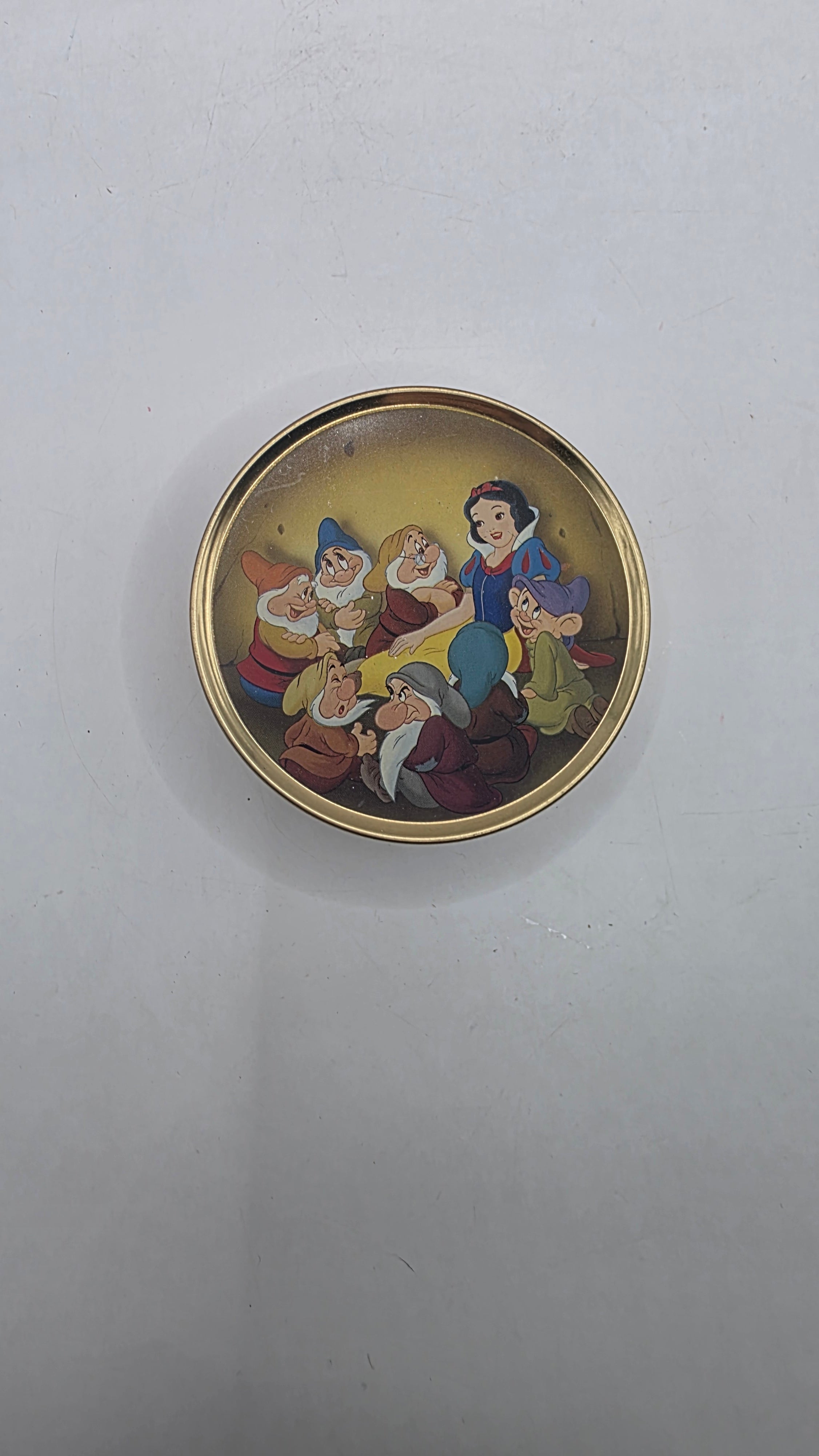 Snow White candy Tin