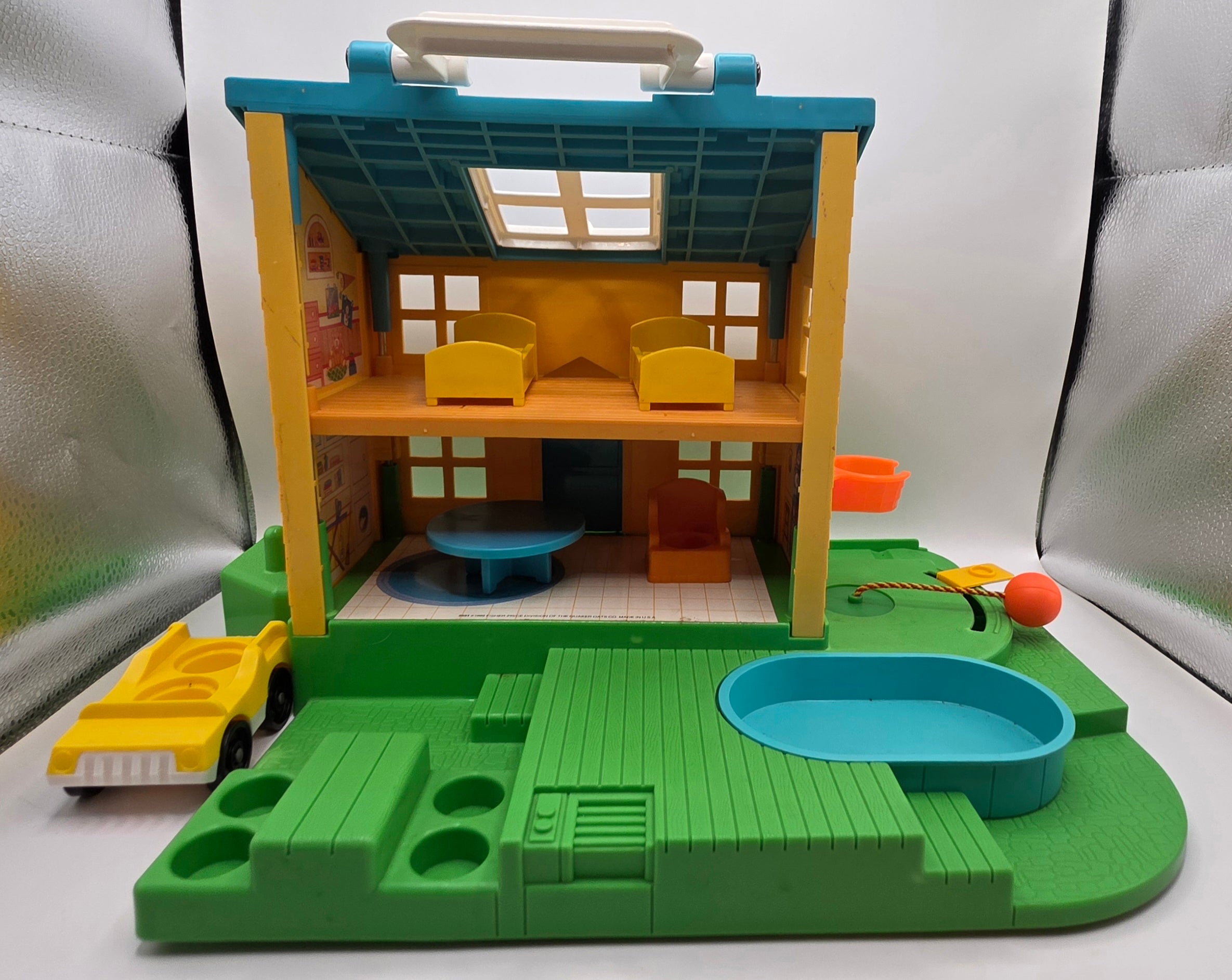 1988 Little People Neighborhood