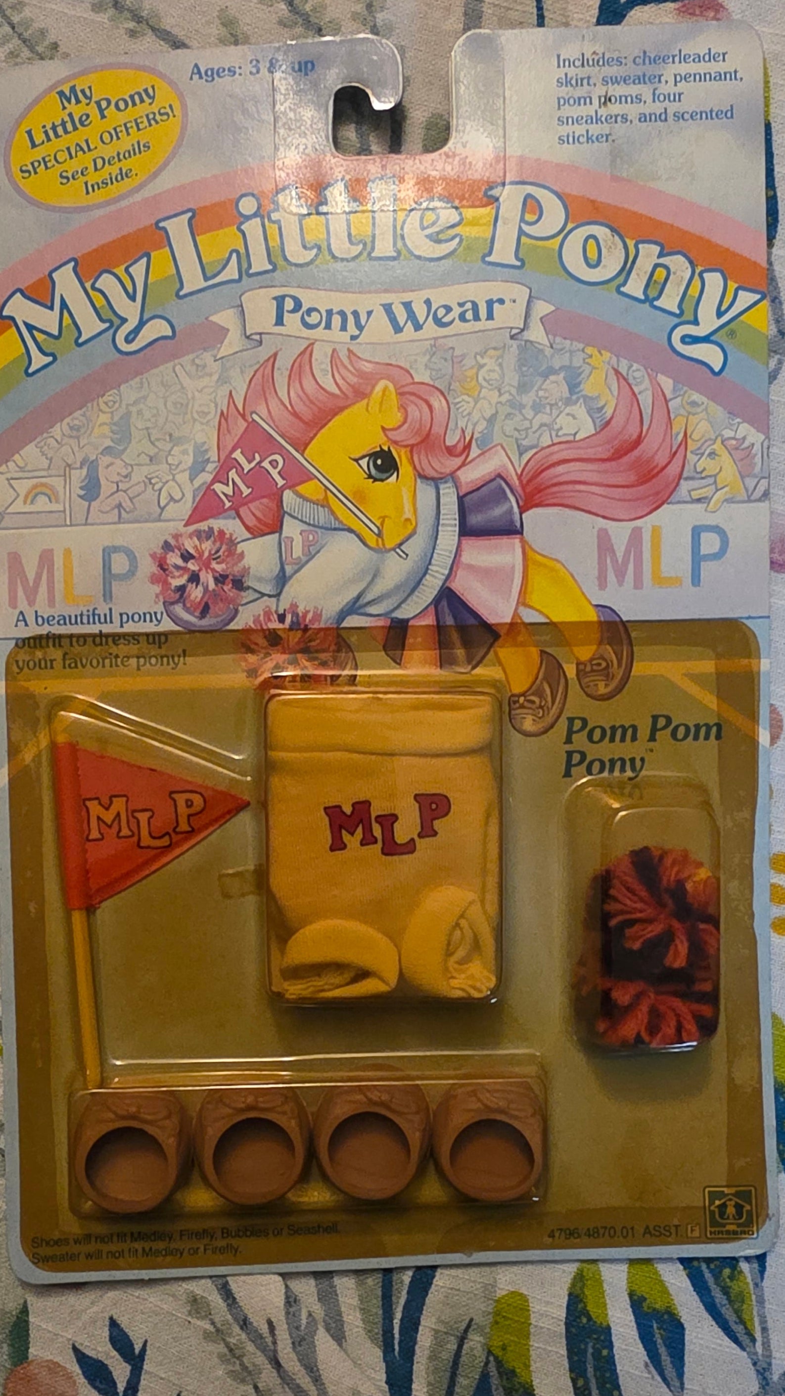 My Little Pony. Pony Wear Pom Pom Pony. Gen 1