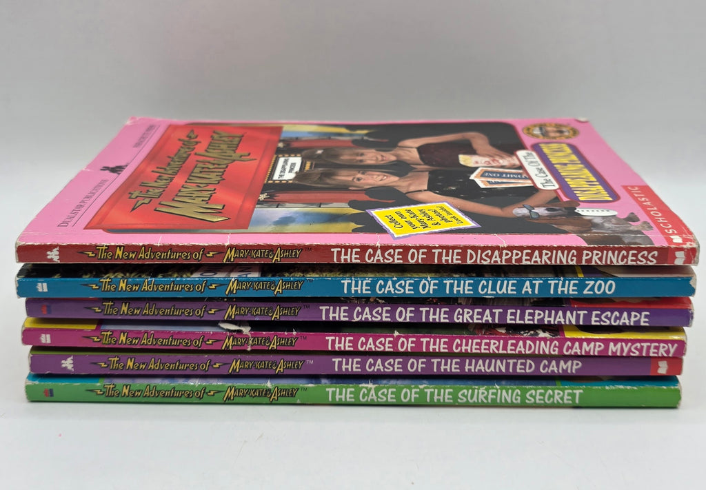The New Adventures of Mary Kate and Ashley Book Lot