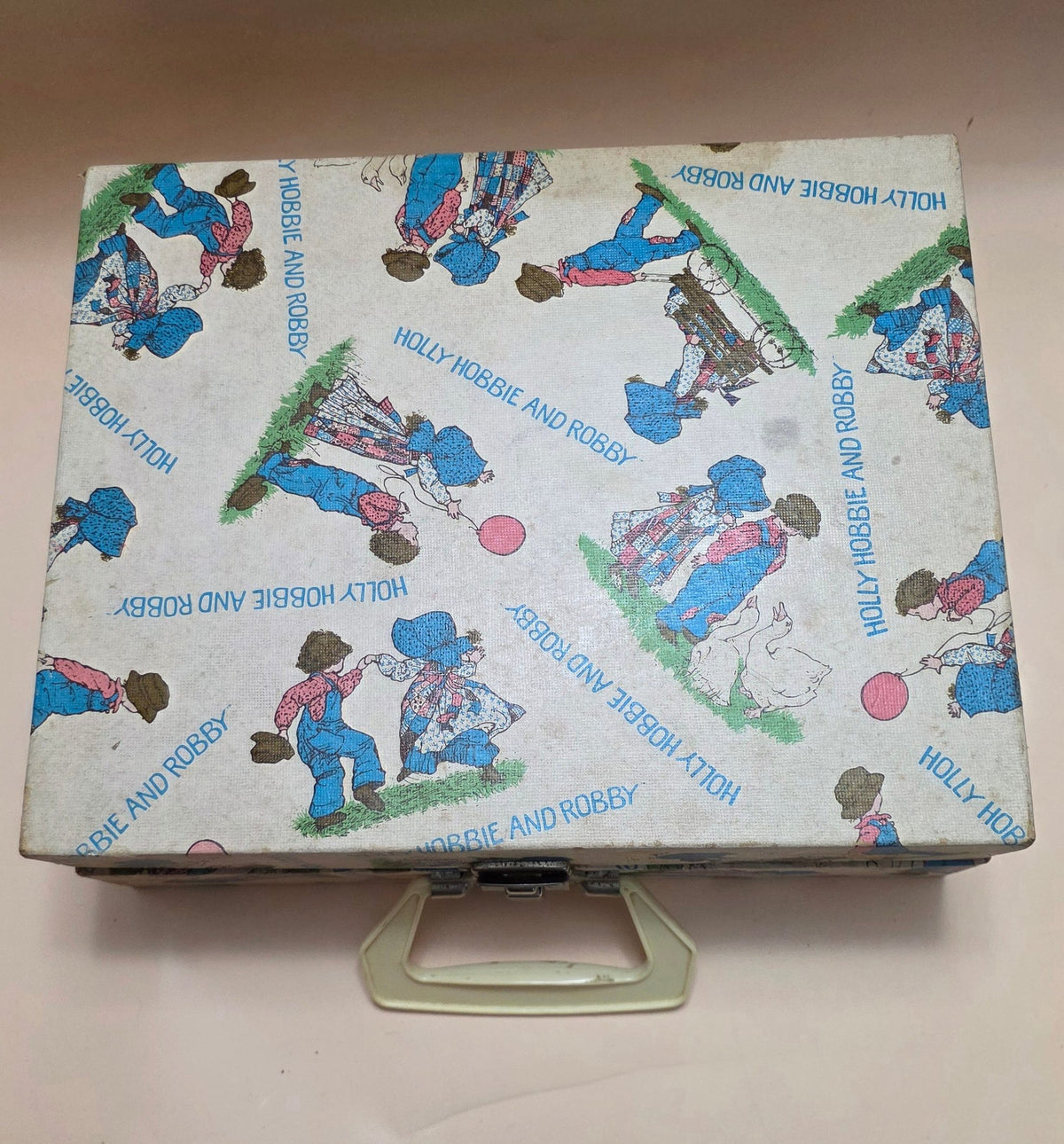Holly Hobbie and Robbie Record Player